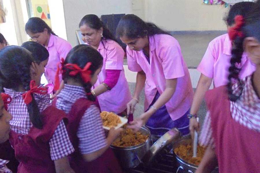 Mid Day Meal CSR Program by AQuity Solutions